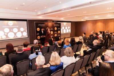 imgonline-com-ua-Resize-jXImJE8YKff28IDo